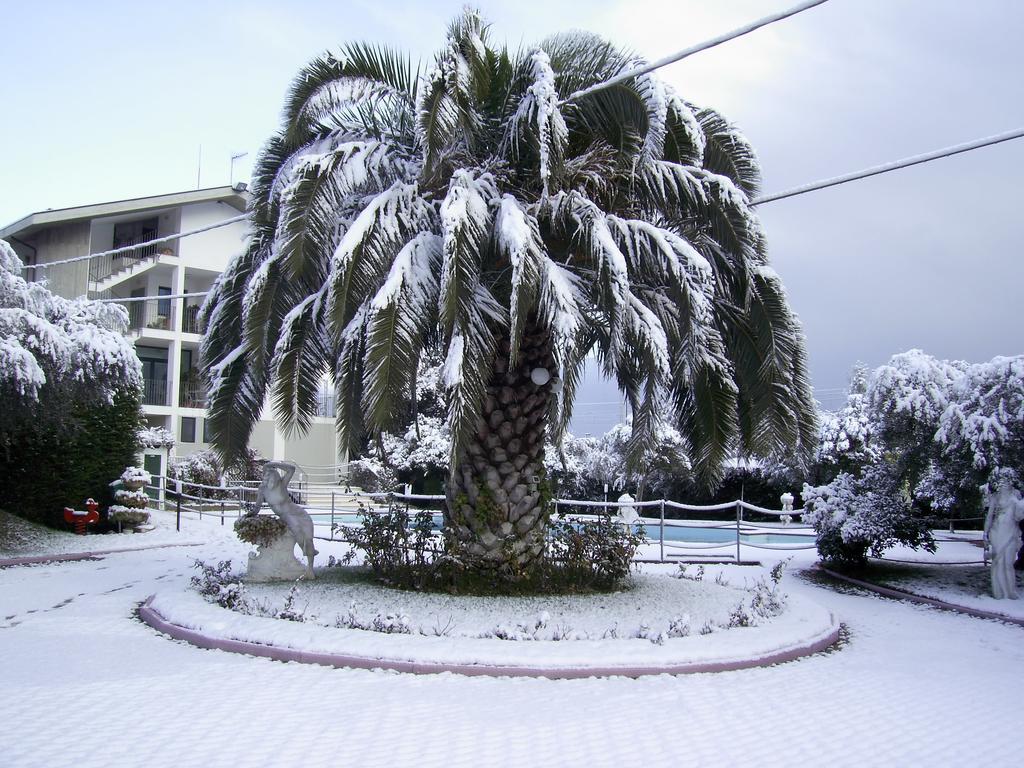 Scerne Hotel Parco Degli Ulivi מראה חיצוני תמונה