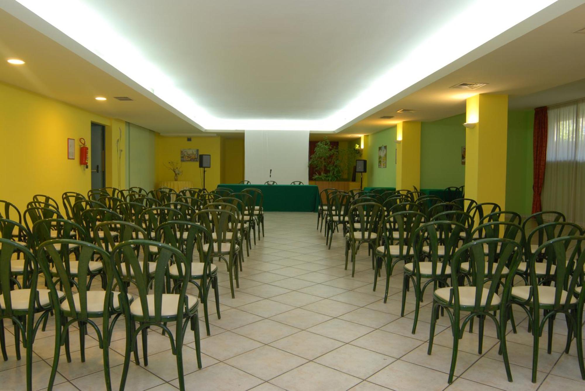 Scerne Hotel Parco Degli Ulivi מראה חיצוני תמונה