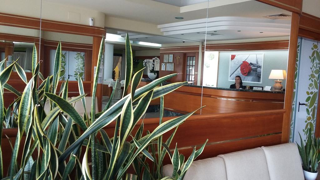 Scerne Hotel Parco Degli Ulivi מראה חיצוני תמונה