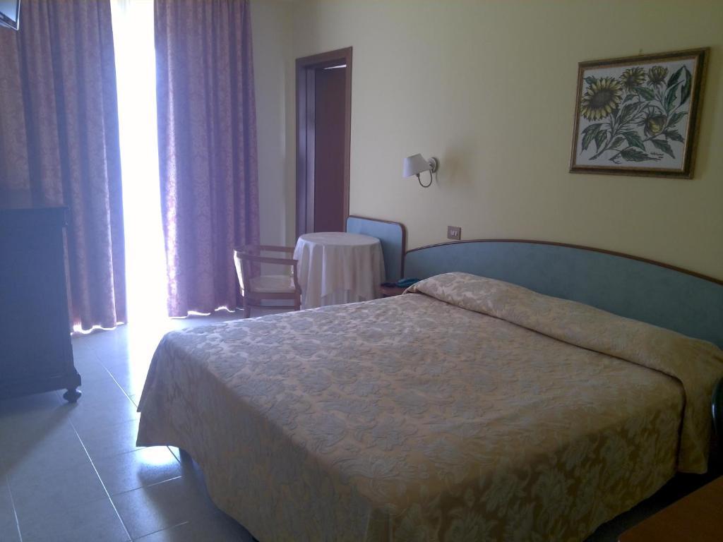 Scerne Hotel Parco Degli Ulivi מראה חיצוני תמונה